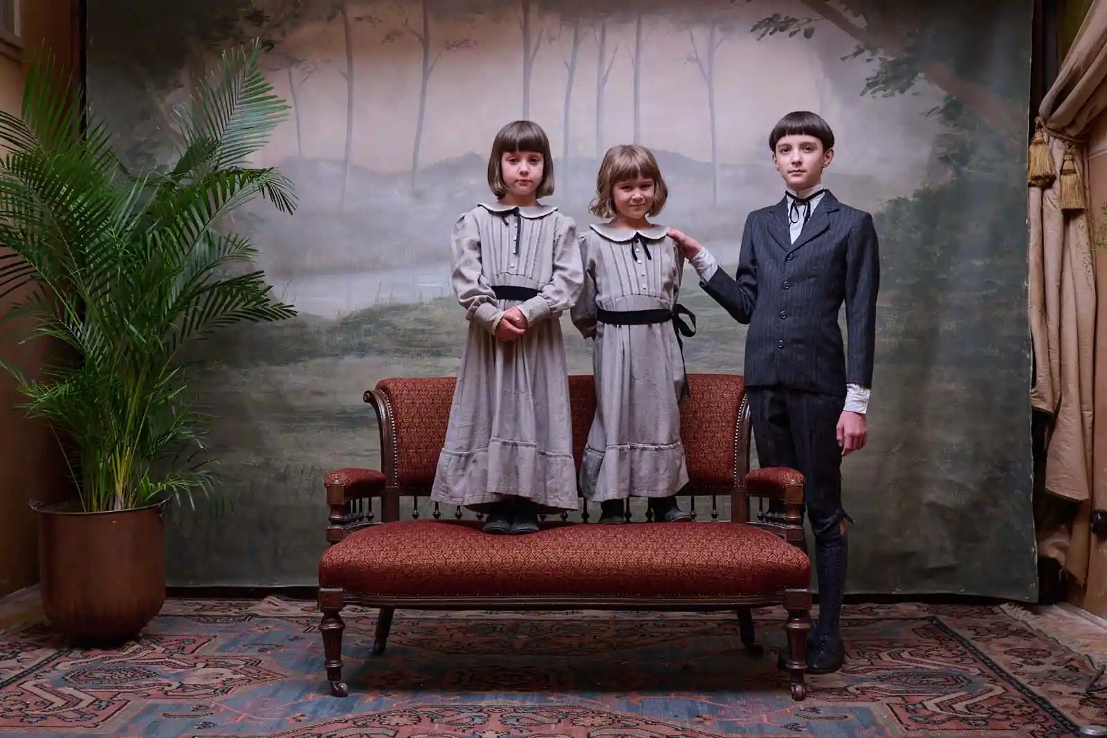 poster image scrolling teaser