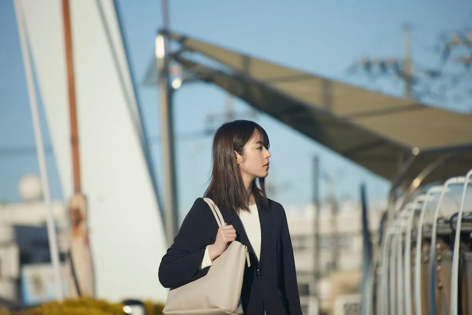 poster image scrolling teaser