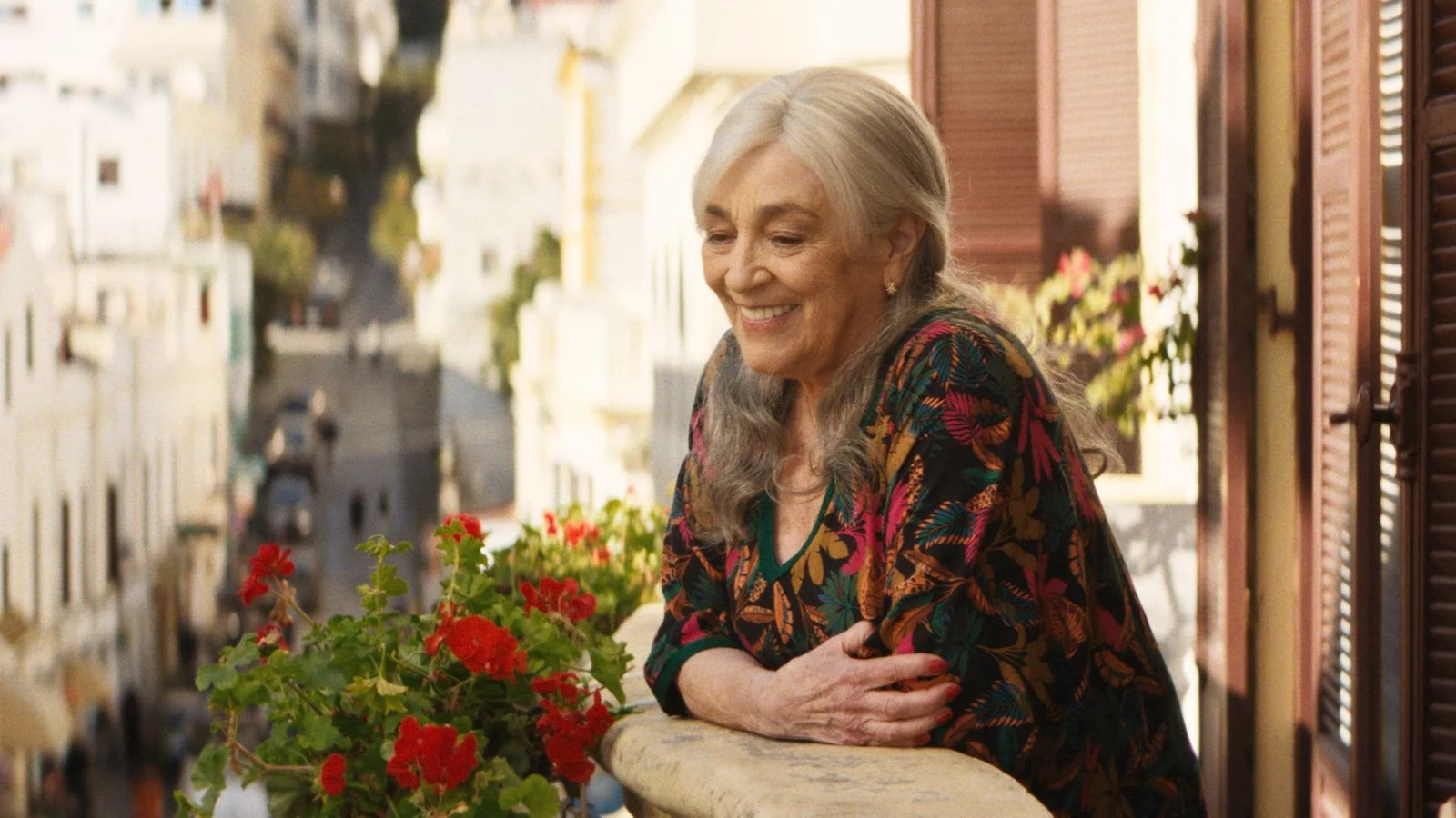 poster image scrolling teaser